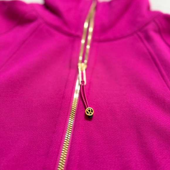 NWT Lululemon Scuba Oversized Funnel Neck Hoodie – Ripened Raspberry/Gold – XS/S - Picture 5 of 10